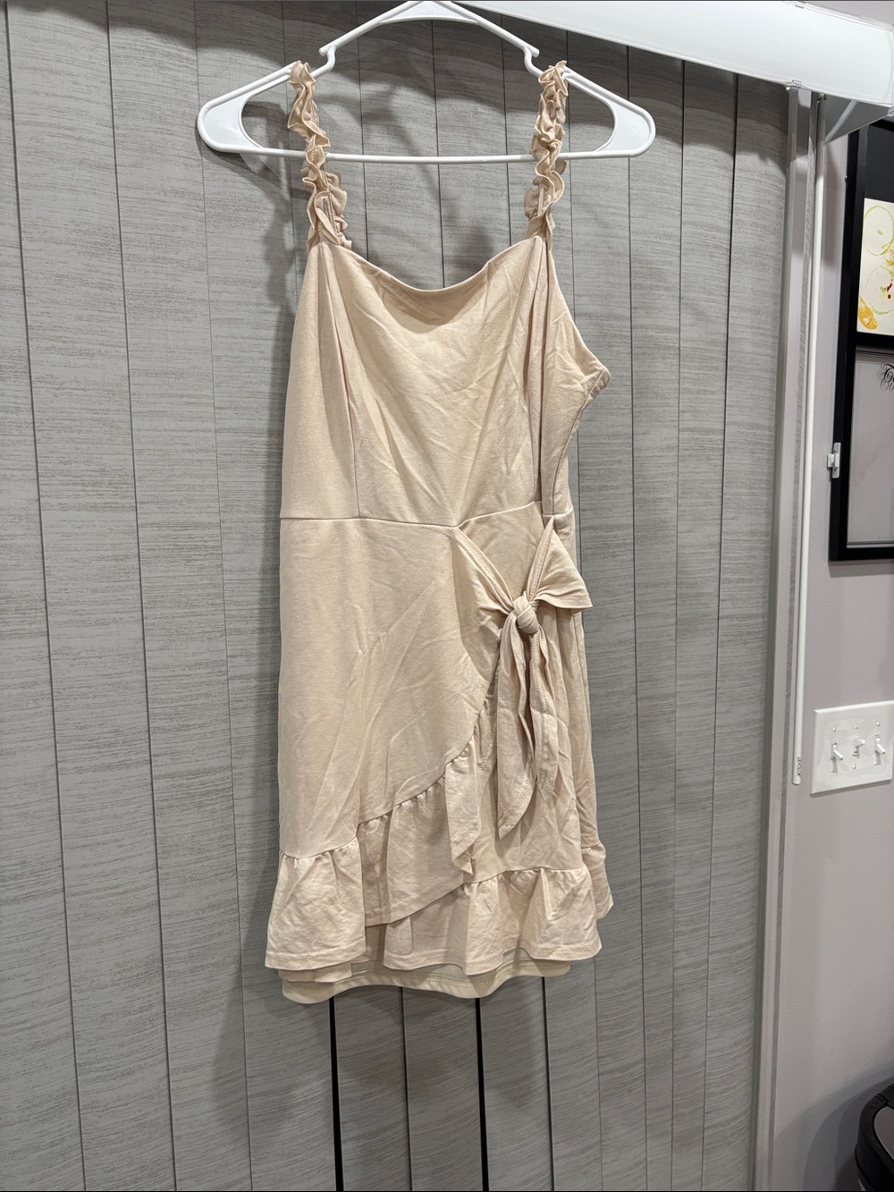 ANDREE BY UNIT Beige Ruffle Tie-Waist Mini Dress